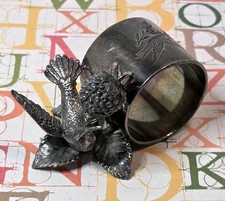 Middleton Plate Victorian Silver Plated Single Napkin Ring Bird Berry 3D Design