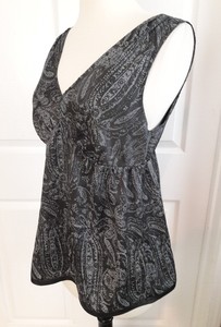 The-Limited-100-Silk-Top-Blouse-Medium-M-Sleeveless-Black-Gray-Baby-doll-Print