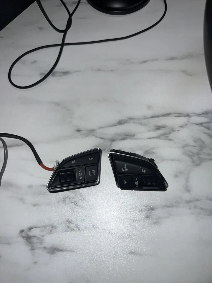 2016 奥迪 A3 黑色皮革钢圈原始设备制造商 8V0419091A — 第 3/4 张图片