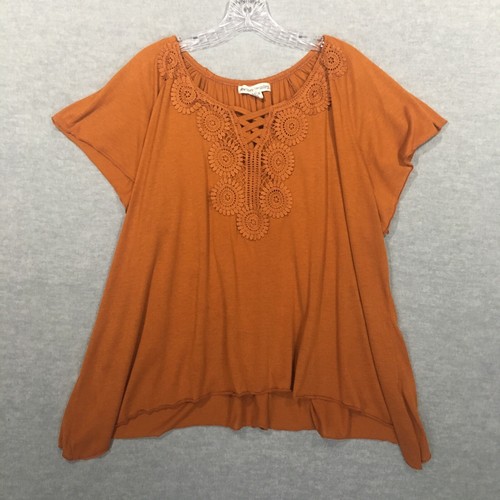 New York Laundry 2X Boho Burnt Orange Short Sleeve Top Embroidered Chest Light