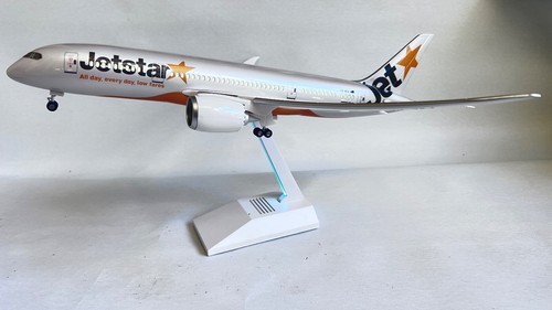 Large LED Plane Models ✈️ Cabin Lights & Landing Gear 20+ Airlines Qantas etc - Picture 56 of 60