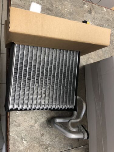 NEW AC Evaporator HONDA CRV 2002 03 04 05 2006 - Picture 2 of 9
