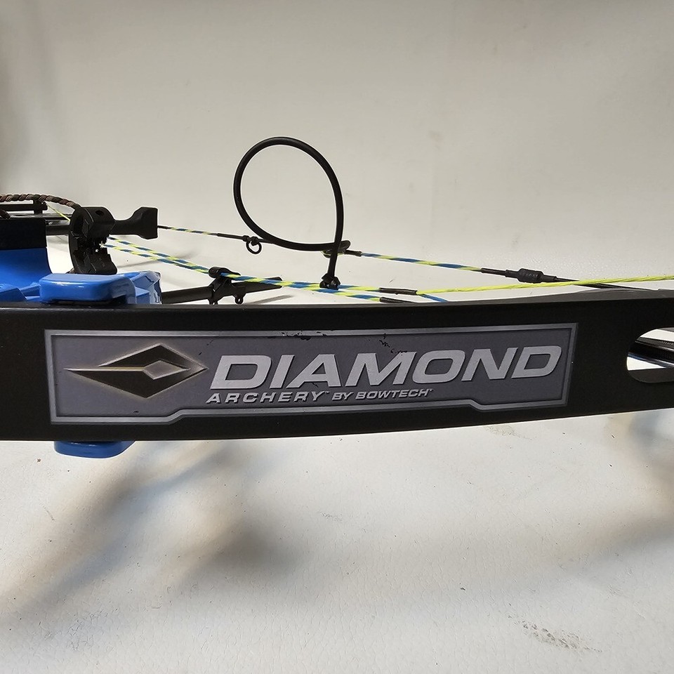 BOWTECH DIAMOND PRISM YOUTH COMPOUND BLUE eBay