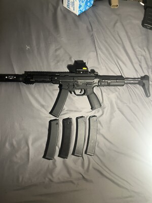 KWA QRF Mod 1 AEG 2.5 Airsoft Gun With Attatchments