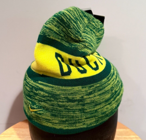 Oregon Ducks Nike Reversible Beanie Green/Yellow/White