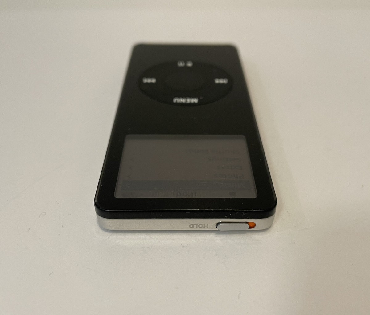 Apple iPod nano 1st Generation Black (2 GB) Works Great