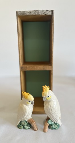 Fitz & Floyd Cockatoo Shakers In Antique Wooden Drawer With Shelves - Picture 2 of 5