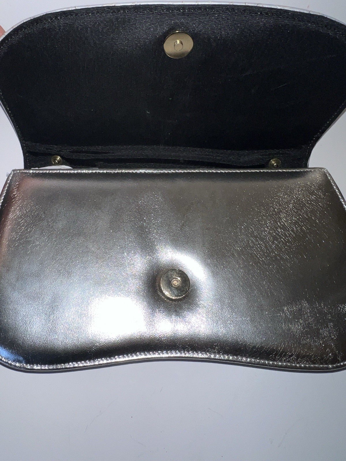 VAN DAL Silver Metallic Embossed Leaf Pattern Clu… - image 2