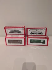 HO Scale InterMountain Railway Company Lot Of 4 Freight Cars W Boxes