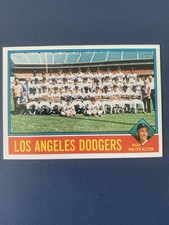 1976 Topps LA Dodger Team Checklist Walter Alston #46 (NM/MT-MT)