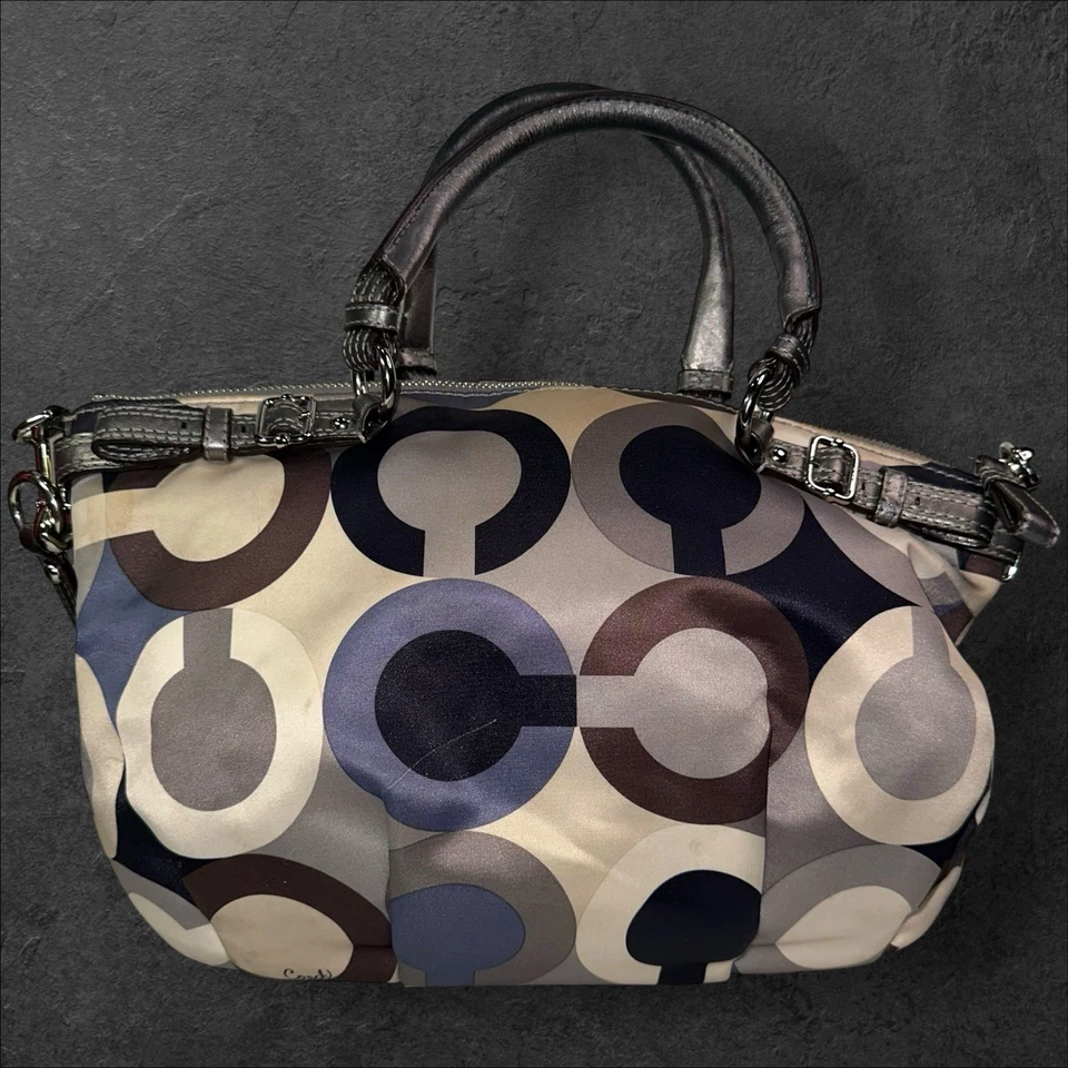 Bolso Coach Monedero Plateado, Marrón y Púrpura #H1120-19179 - Usado Foto 3 de 4