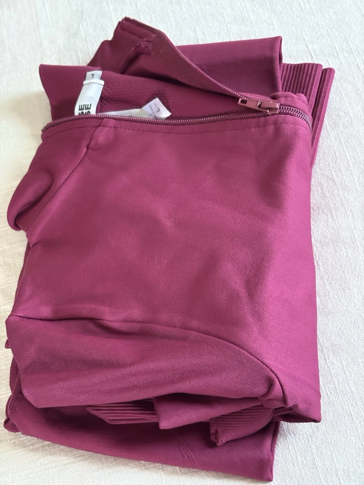  Woman's Leggings And Tops Size Large - 3 Sets Check Out The Pictures!  - Image 3 of 3