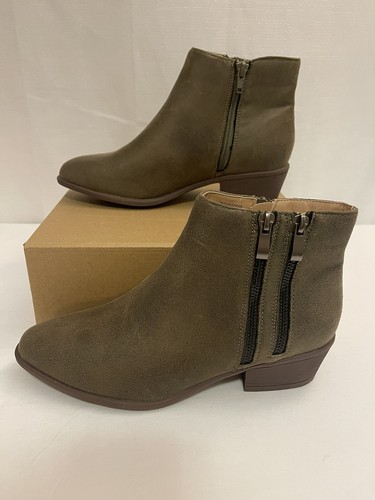Journee Collection Womens Shoes Size 7.5 Jayda Zip Up Boots Olive Green - Picture 2 of 7