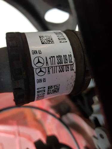Árbol de transmisión delantero izquierdo mercedes w177 a35 amg 2.0i 4Matic 2022 a1773300902 - Imagen 2 de 15