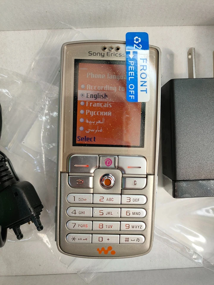 Sony Ericsson W800  Unlocked 2G english multi-language phone - Image 4 of 4