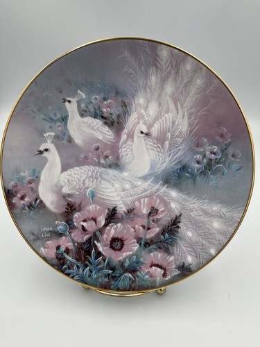 Plato The Peacocks On Wings Of Snow Lena Liu De Colección 1991 - Imagen 2 de 4
