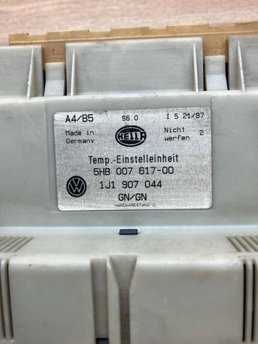 1J1907044 5HB007617 Hella Volkswagen Passat B5 Used AC AIR Conditioning CONTROL - Picture 5 of 7