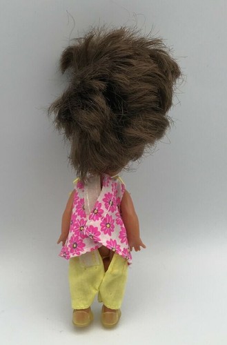 Mattel MUÑECA KELLY Cabello Marrón y Ojos Caminante Perilla Rosa y Amarillo Conjunto 1994 - Imagen 3 de 4