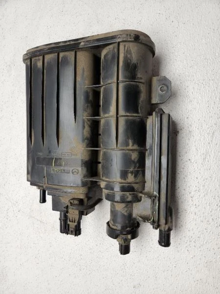 Mazda Cx-9 2016-2021 bote de vapor de combustible de carbón evap OEM Py8v-13-96Za Foto 2 de 4