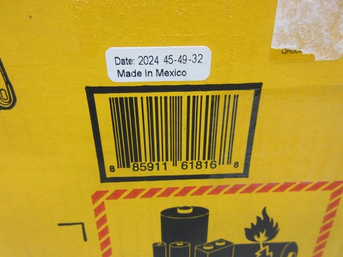 Dewalt DCN45RND1 20V Max XR Brushless 15° Coil Roofing Nailer Kit New - Picture 6 of 6