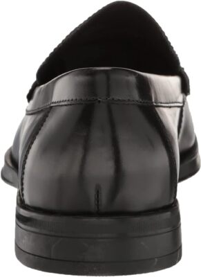 Steve Madden Men display picture 2