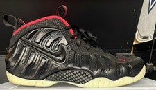 Nike Foamposite Glow In The Dark Soles. Size 12