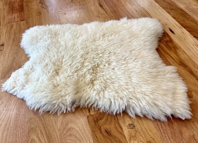 Bowron Gold Star Collection Small Sheepskin Rug Ivory Cream 28 x 23 Natural Pelt