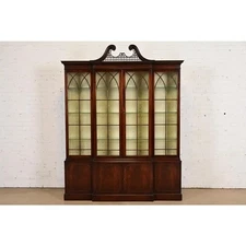 Baker Furniture Georgian Mahogany Breakfront Bookcase Cabinet, Circa 1960s