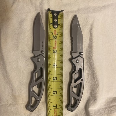 Used Set Of Gerber Paraframe Knifes.  One Serrated One Straight.   L26001