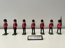 Britains Toy Soldiers Scot's Guards Pioneers