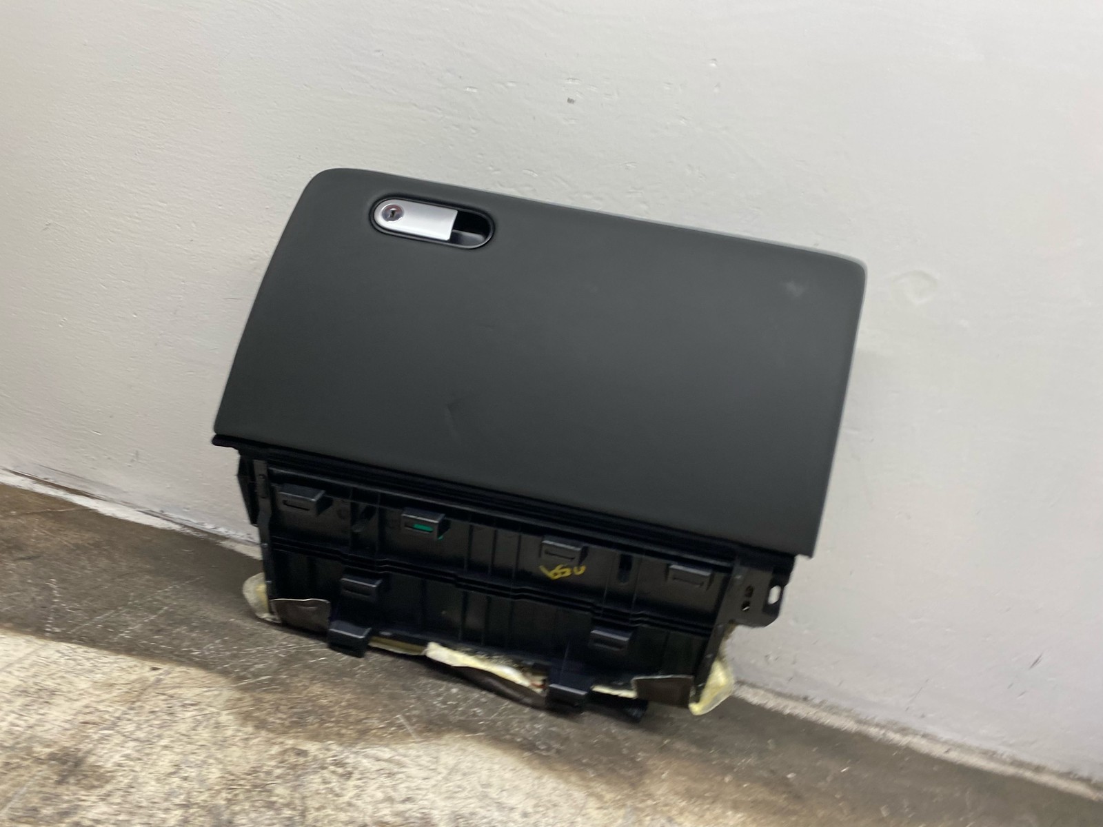 Bentley Flying Spur 2012-2019 FRONT+RIGHT Glove box