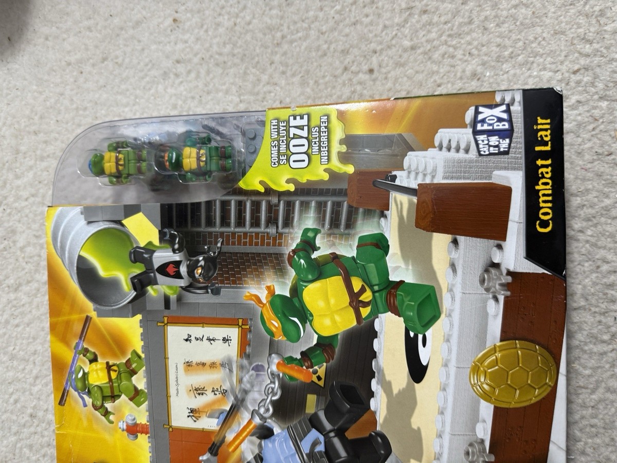 TMNT 2003 MegaBloks 1421 TEENAGE MUTANT NINJA TURTLES COMBAT LAIR