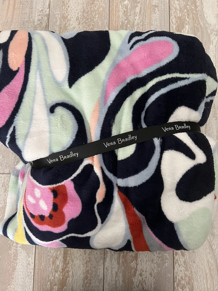 Vera Bradley Throw Blanket Mod Paisley 50"x80" - NWT - Image 2 of 2