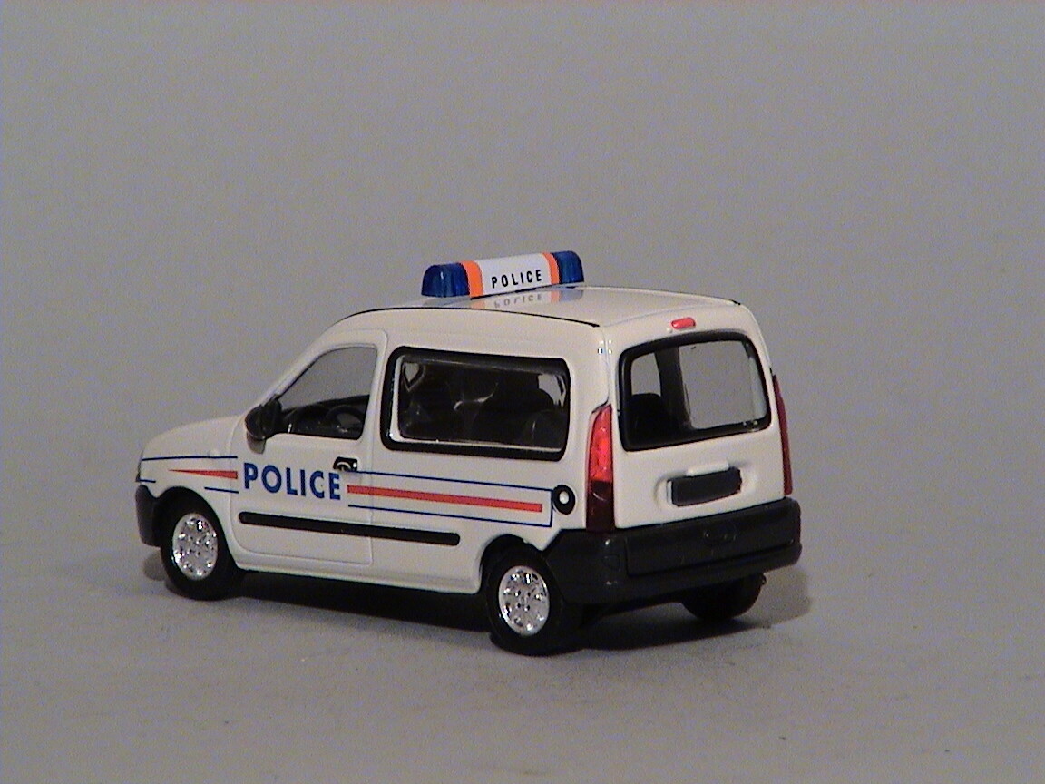 Foto 3 di 3