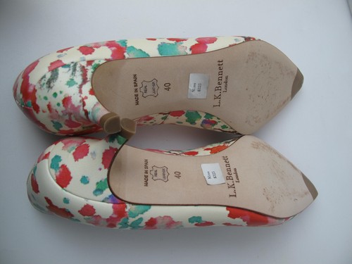 Scarpe L. K. Bennett decolte floreali multicolore tacco a gattino taglia 40 - Foto 8 di 11