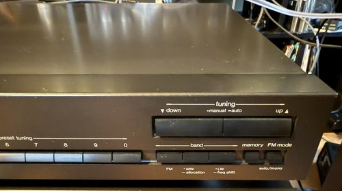 Technics ST-610L, Quartz Synthesizer LW/MW/FM Stereo Tuner. - Picture 6 of 10