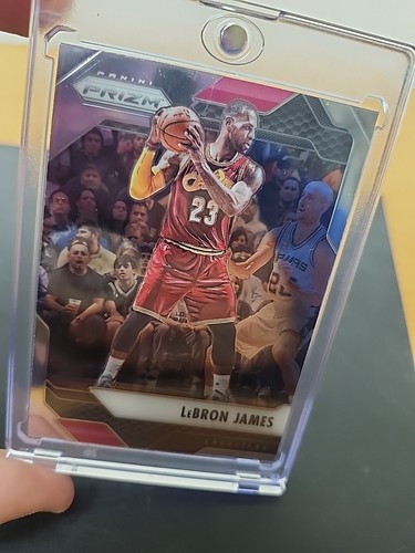 Panini Prizm LeBron James #31 2016 - Imagen 2 de 6
