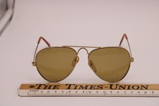Vintage Merit Gold Metal Aviator Sunglasses Frames R1C5