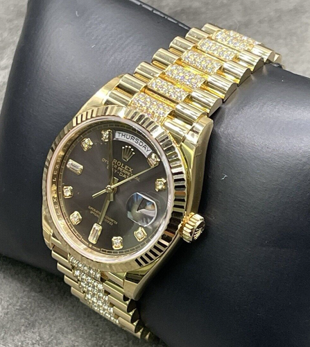 Rolex Day-Date 36mm 18kt Yellow Gold with Diamond Set President Bracelet - Picture 9 of 16