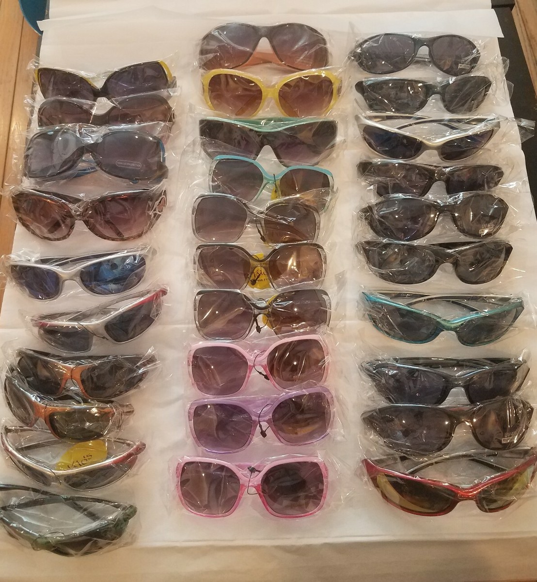 Bulk Sunglasses Wholesale Lot 30 Pcs Assorted Styles Men  display picture 3