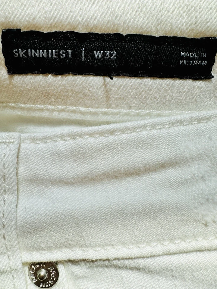 PacSun Men’s Shorts - Image 4 of 4