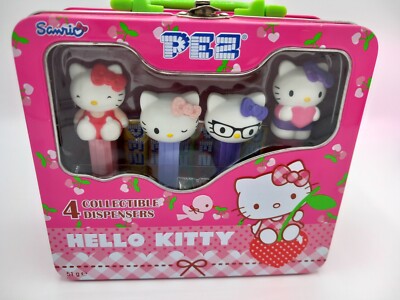 Sanrio Hello Kitty 4 x Pez Spender Geschenkset Metallkoffer Brotdose Dose 2016