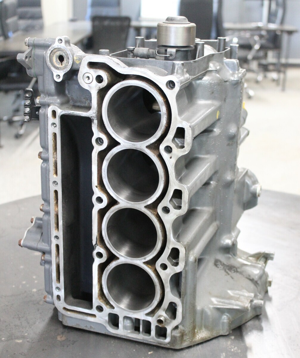 Di4a7855 Honda Bf90 4 Stroke Cylinder Block PN 12000-zw1 Di4a7855 Honda Bf90 4 Stroke Cylinder Block PN 12000-zw1