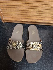 Flogg Nikita Leopard Platform Studded Slide Sandals - size 7.5 Pre-Owned