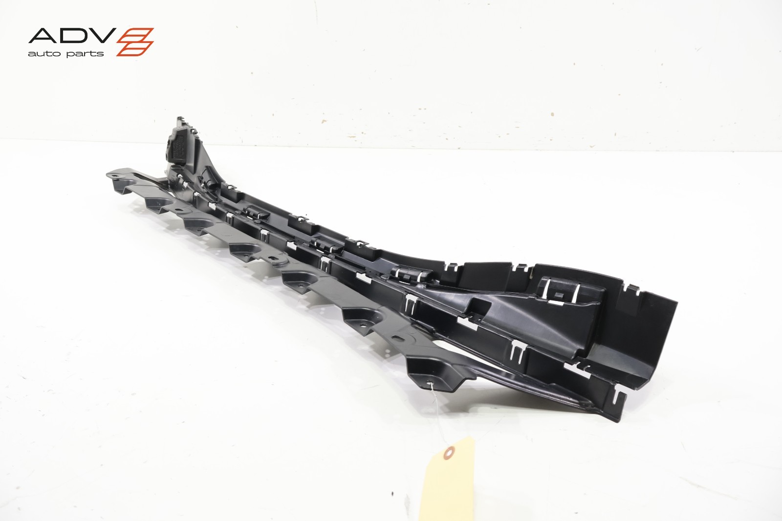 2014 - 2020 BMW i8 I12 COUPE LEFT SIDE SKIRT ROCKER MOLDING PANEL BRACKET OEM