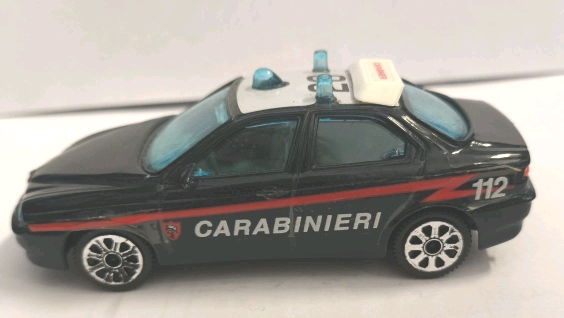 BURAGO ALFA ROMEO 156 CARABINIERI Scala 1/43