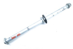 SUZUKI VS 1400 INTRUDER VX51L  Steckachse Achse hinten Hinterrad  261