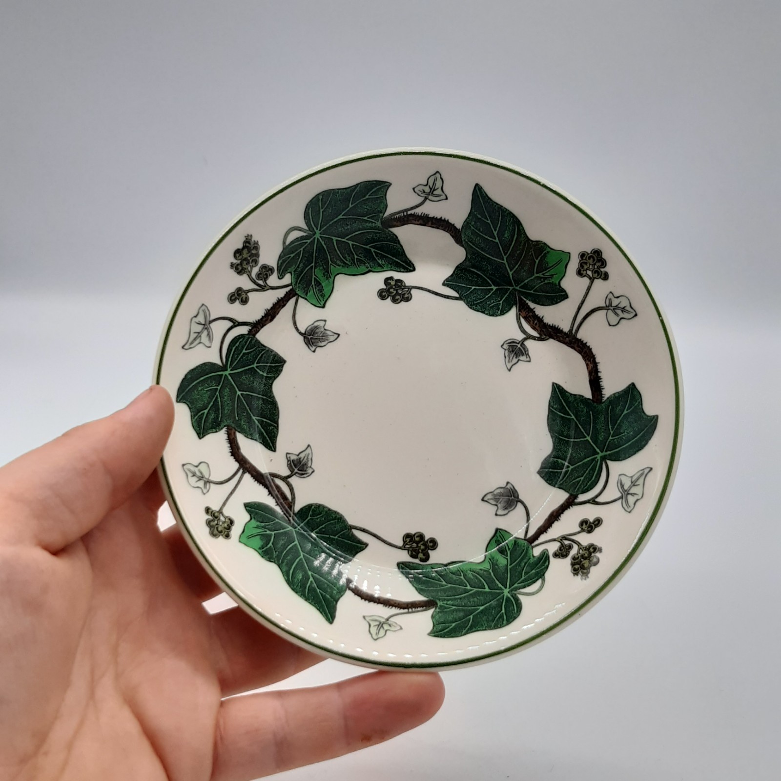 Wedgwood Napoleon Ivy Saucer Plate Etruria & Barlaston Made in England Vintage