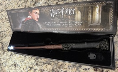 Noble Collection Harry Potter s Wand with Illuminating Tip 14  Lights Up Works
