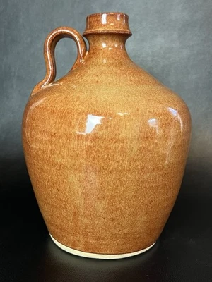1989 Shelton's Pottery Jug Amber Gold Virginia Shelton VS J B Cole Seagrove NC - Image 1 of 4